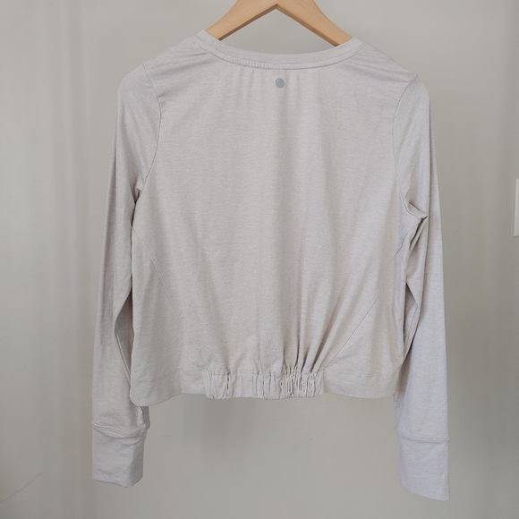 Yogalicious Twist Front Long Sleeve Top Crewneck Shirt Size Small - Picture 3 of 11